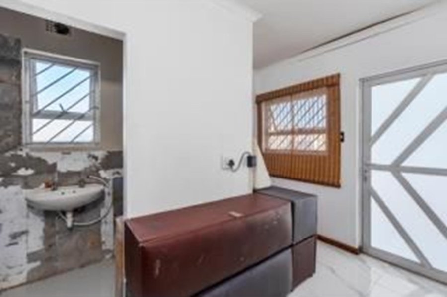 5 Bedroom Property for Sale in Strandfontein Western Cape